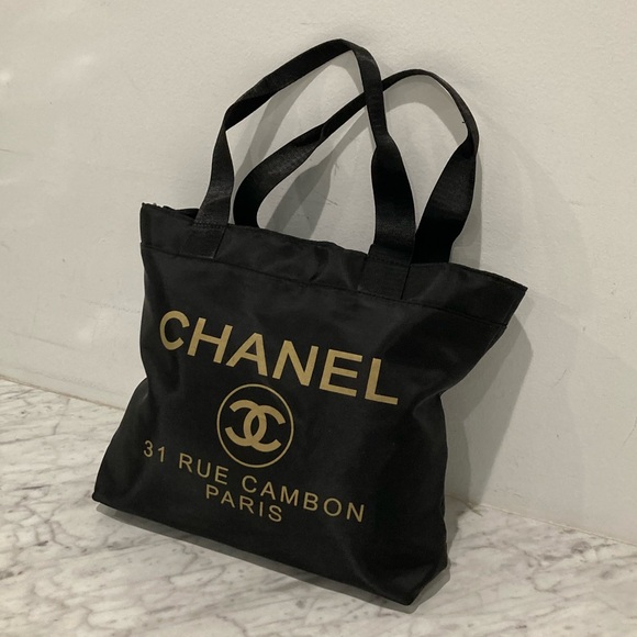 GWP Chanel Black Canvas Tote - Picture 4 of 11